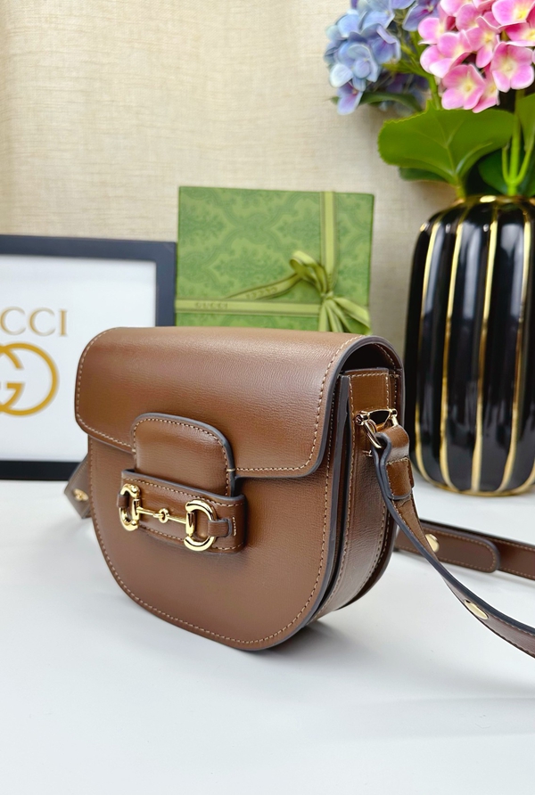 激安グッチバッグコピー側面デザイン